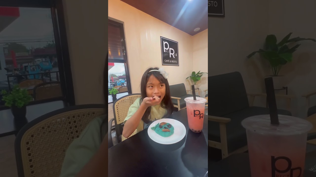 We are at PR cafe!☺️