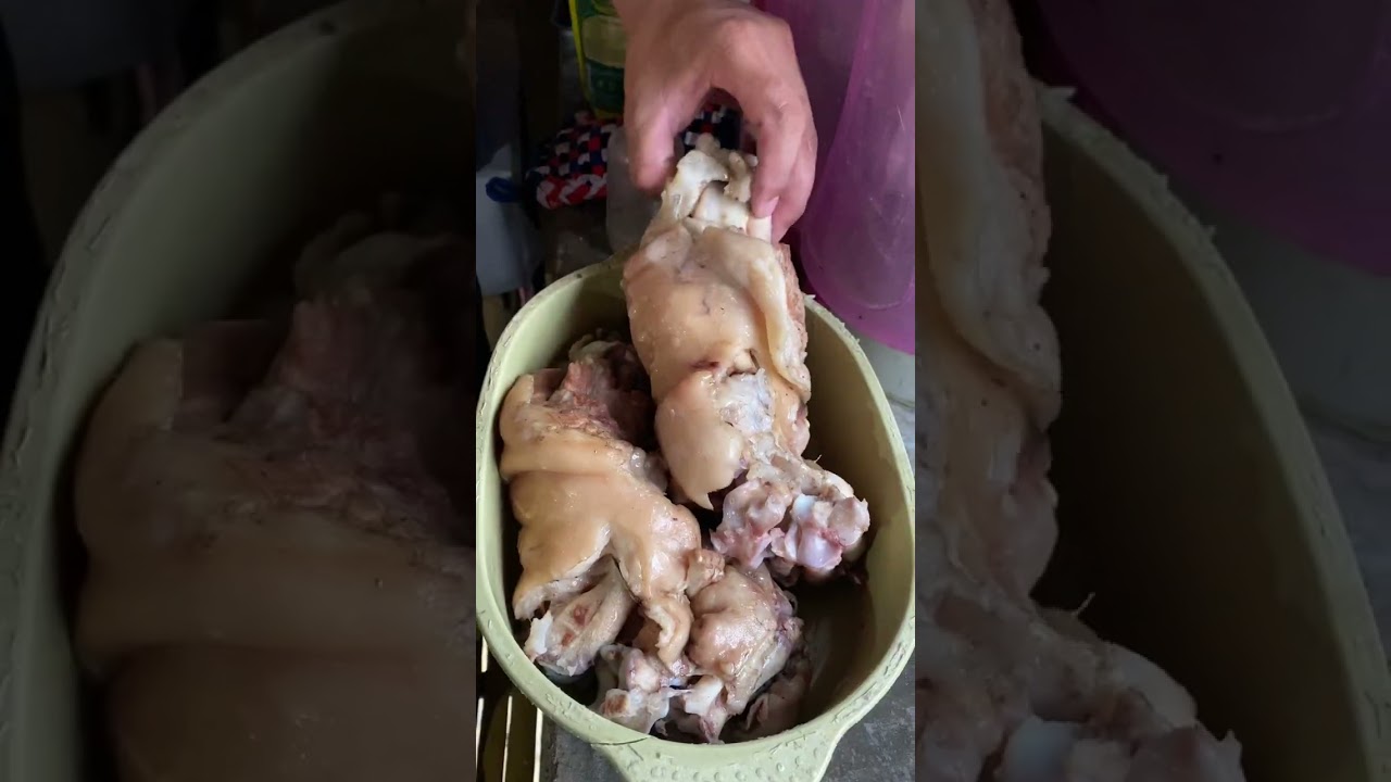 Pancit humba at crispy pata.