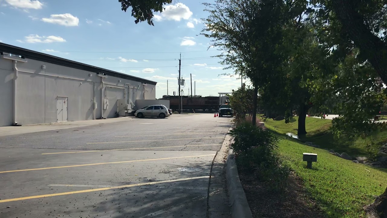 UP 5601 SB AC44CTCWE With AC44CW Power Leads Manifest DPU SD70ACE Magnolia,Tx