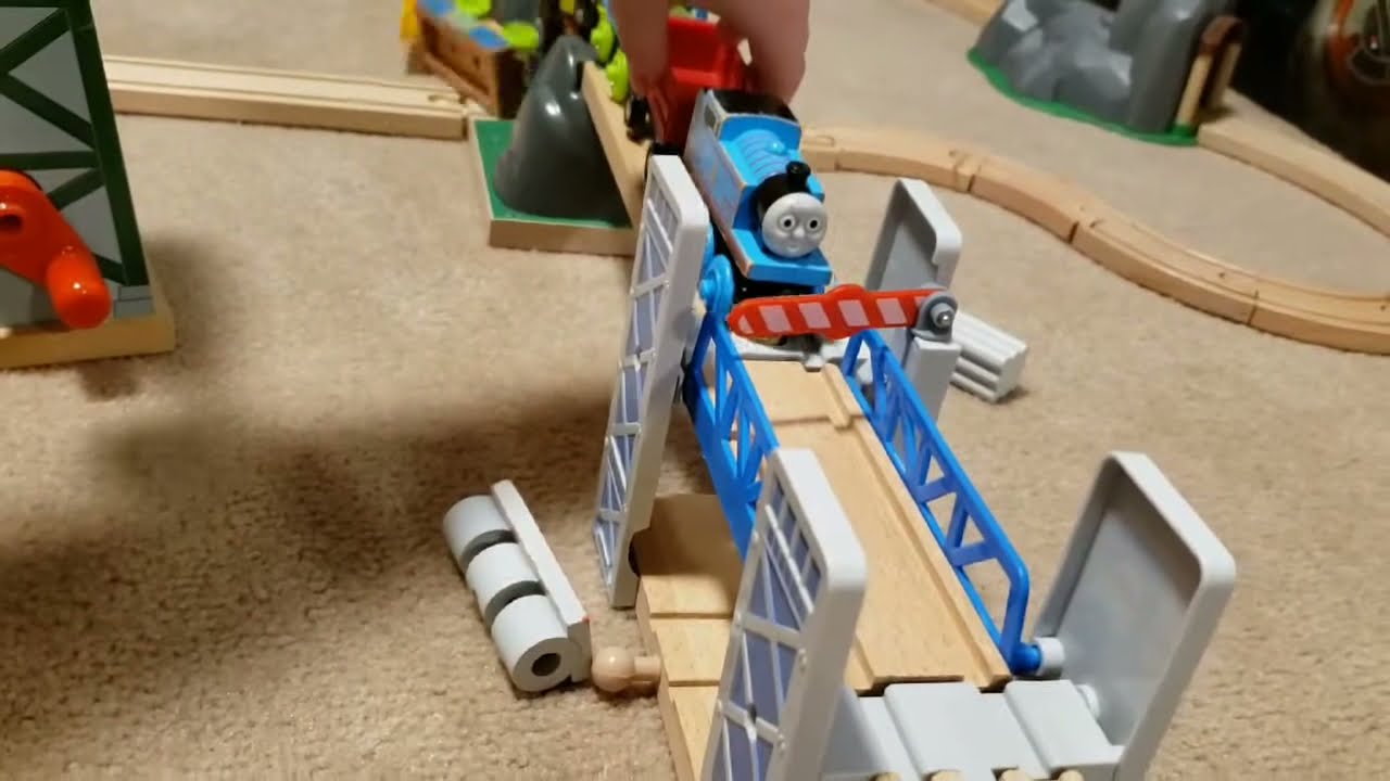 Thomas Train Wooden Railway tracks - YouTube