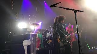 The Struts ft. Yarol Poupaud - Rebel Rebel (David Bowie cover) - live in Paris 02.28.19