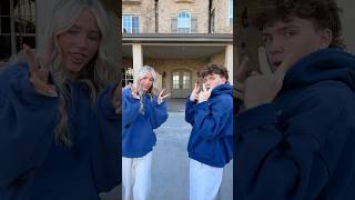 Download Lagu Hold up ! POSE 📸 || #fanpage #ootd #notmyvideo #fashion #paisleenelson #lukenelson #blue @nenfam MP3