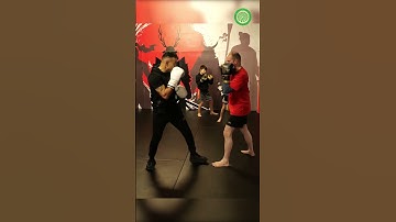 Robin Reid Boxing Training - Philly Shell Defence to the Right Straight