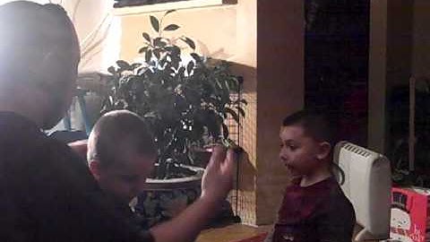 Circuit bent asThMatic playstation plant techno lsdj nanoloop chiptune graffiti