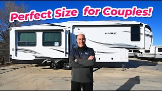 Best RV for Couples! | 2023 Jayco Eagle 321RSTS