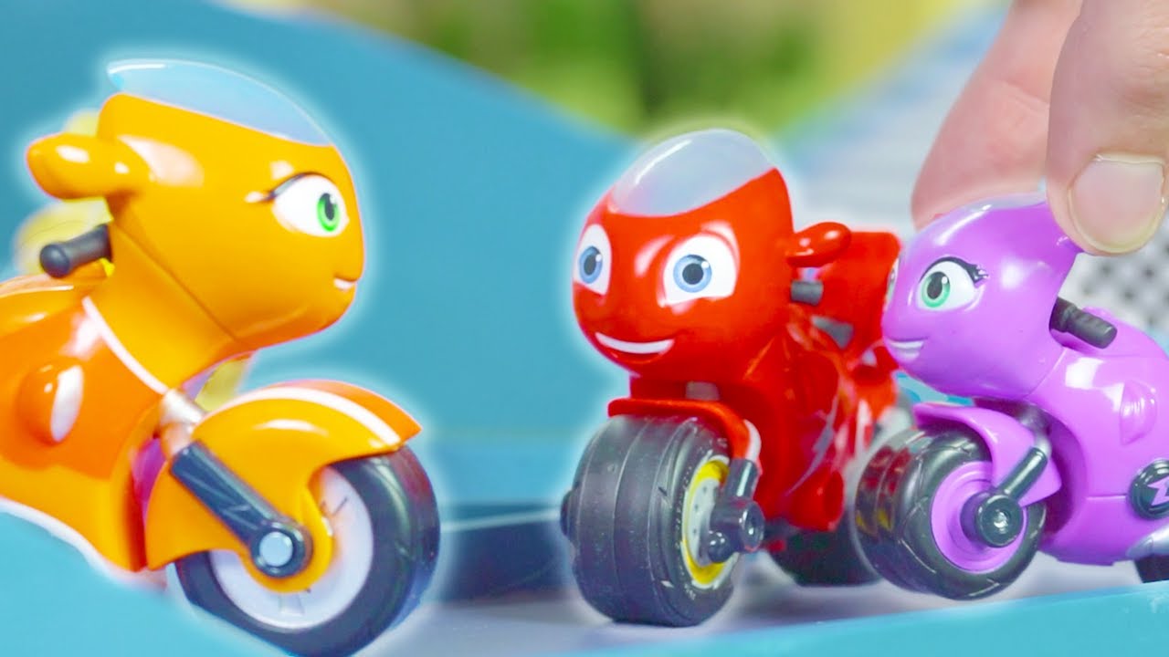 Mystery Bike Race 🏁 Ricky Zoom Toy Episode ⭐ Ultimate Rescue Motorbikes