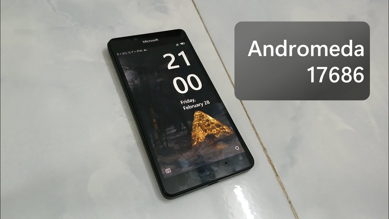 Windows Andromeda 17686 running on Lumia 950 (full demo)