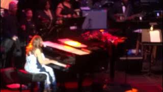 “You Send Me (Aretha on Piano)” Aretha Franklin@Lyric Opera House Baltimore 11/13/14