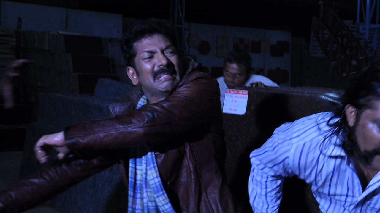 Akilan movie saction  fight  scene