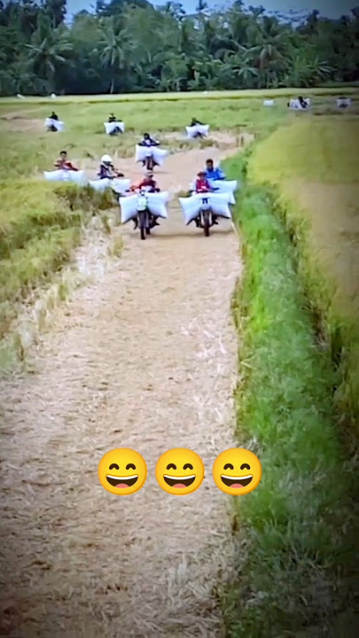 Balap sengit #humor #hiburan #ngakak #lucu #balapan #motor #video #funny #sports #shorts