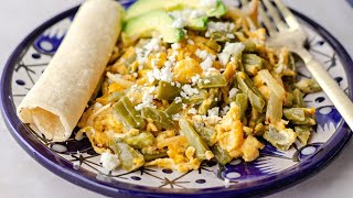 Nopales con Huevo- Easy Mexican Breakfast