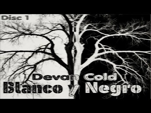 Video: Florecer En Blanco Y Negro