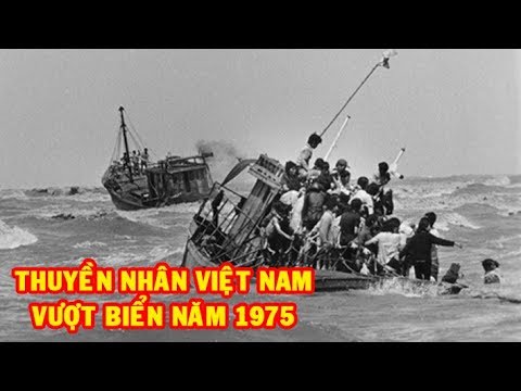 Video Hình ảnh Thuyền Nhân Việt Nam lênh đênh trên biển năm... - youtube