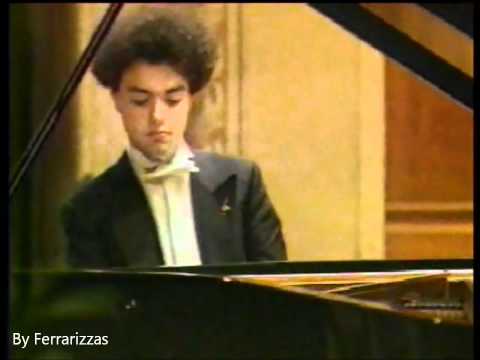 Evgeny Kissin plays Liszt La Campanella