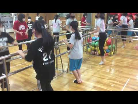 バーレッスン ジャンピングジャック導入 キッズダンシング金曜日クラス キッズガーデン武蔵小杉教室 指導 梶原和歌子 深野朋果 2021,5,28