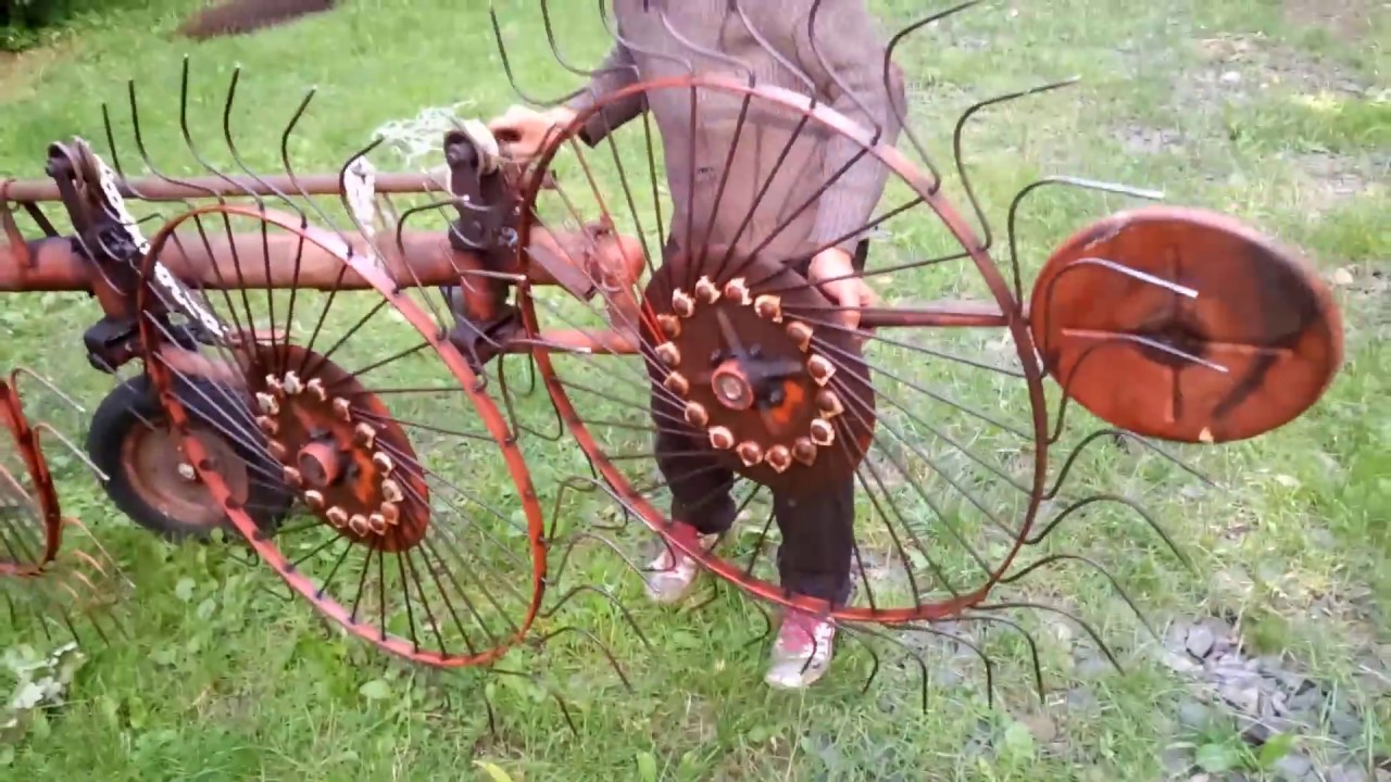 Przegląd maszyny do zbioru siana, trzęsarka, zgrabiarka. Produkcja z PRL.