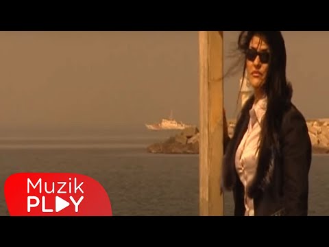 Uslanmaz Mısın - Hazal (Official Video)