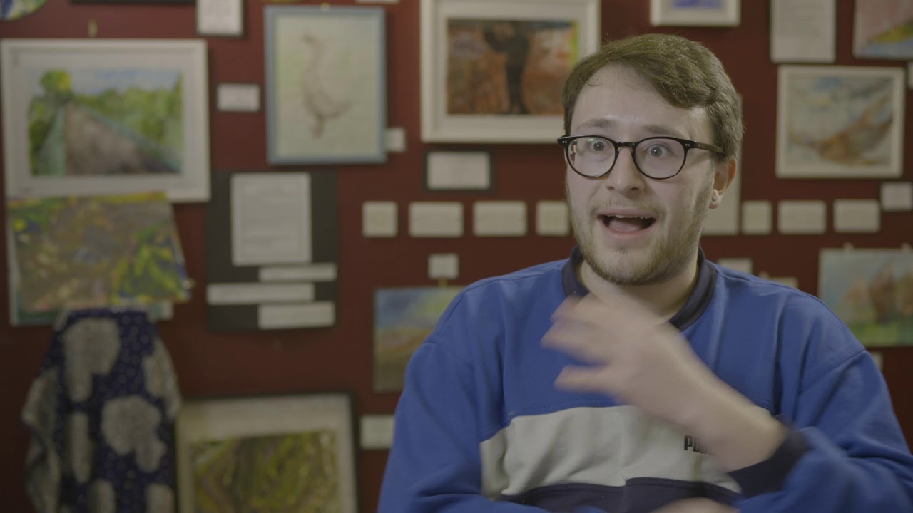 Sculptor Frances Segelman sculpts Holocaust survivor Freddie Knoller