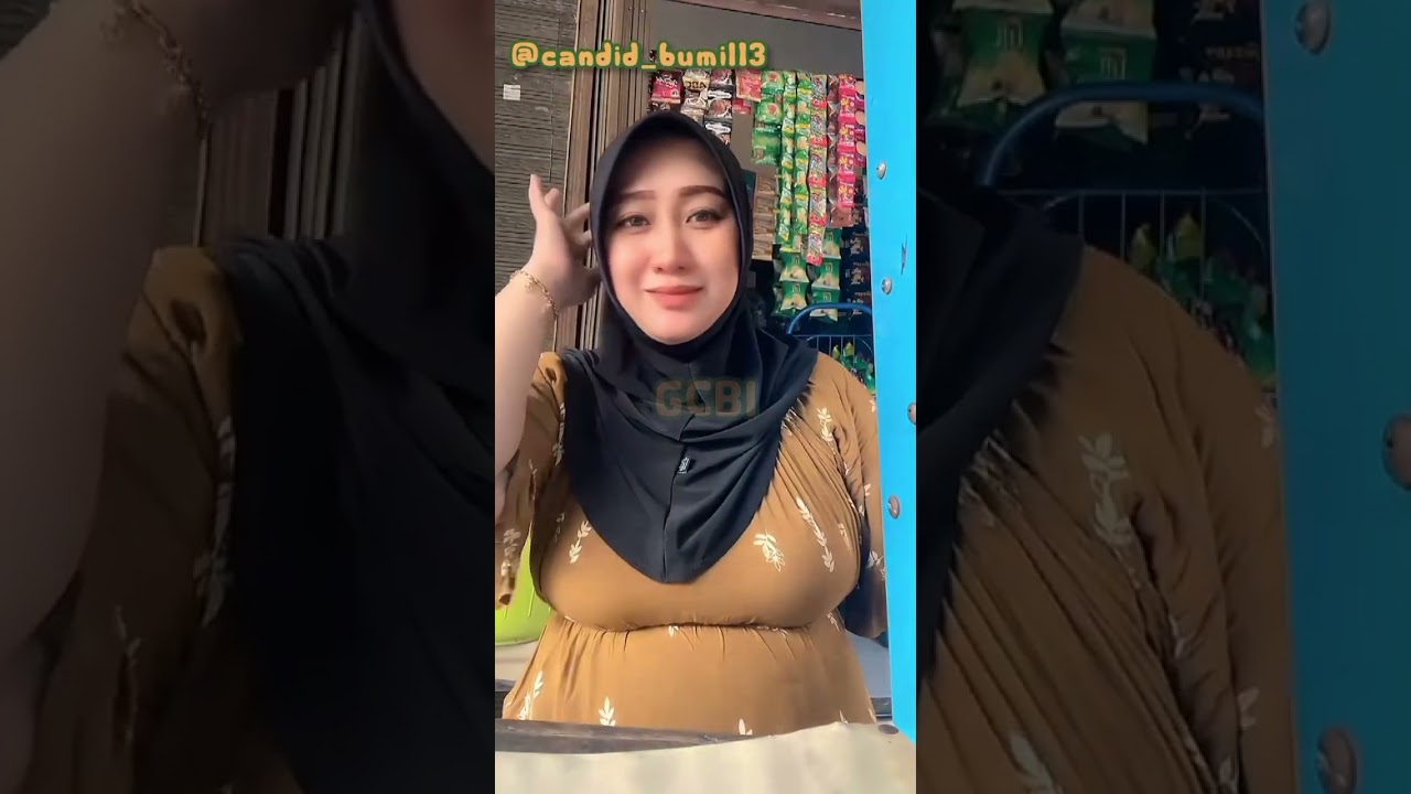 Bumil hijab cantik jaga warung @Galeri bumil Indonesia