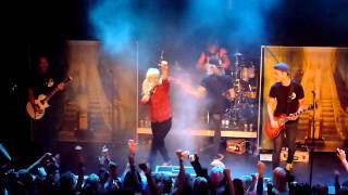 Tonight Alive - Revenge And Its Thrills | Dynamo, Eindhoven