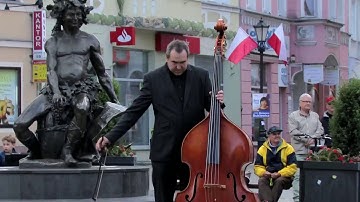 Som Sabadell flashmob - BANCO SABADELL November 2017