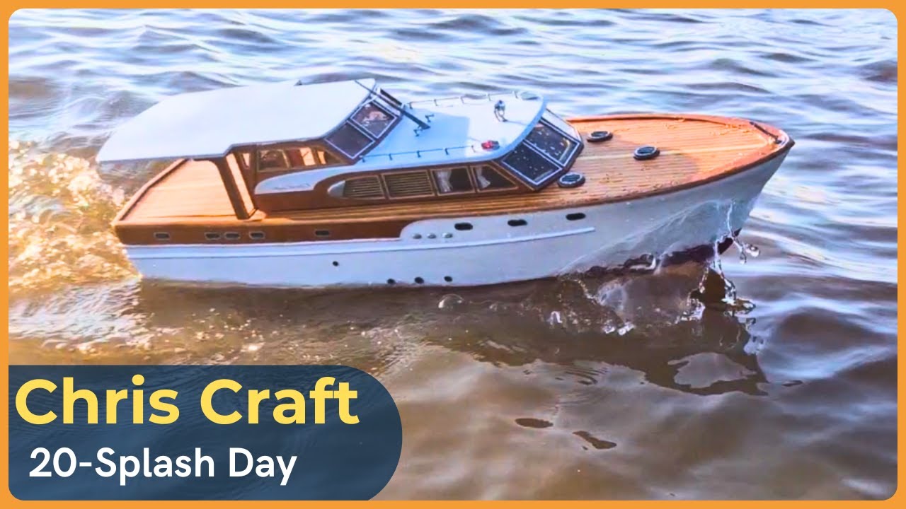 Chris Craft Constellation Splash Day