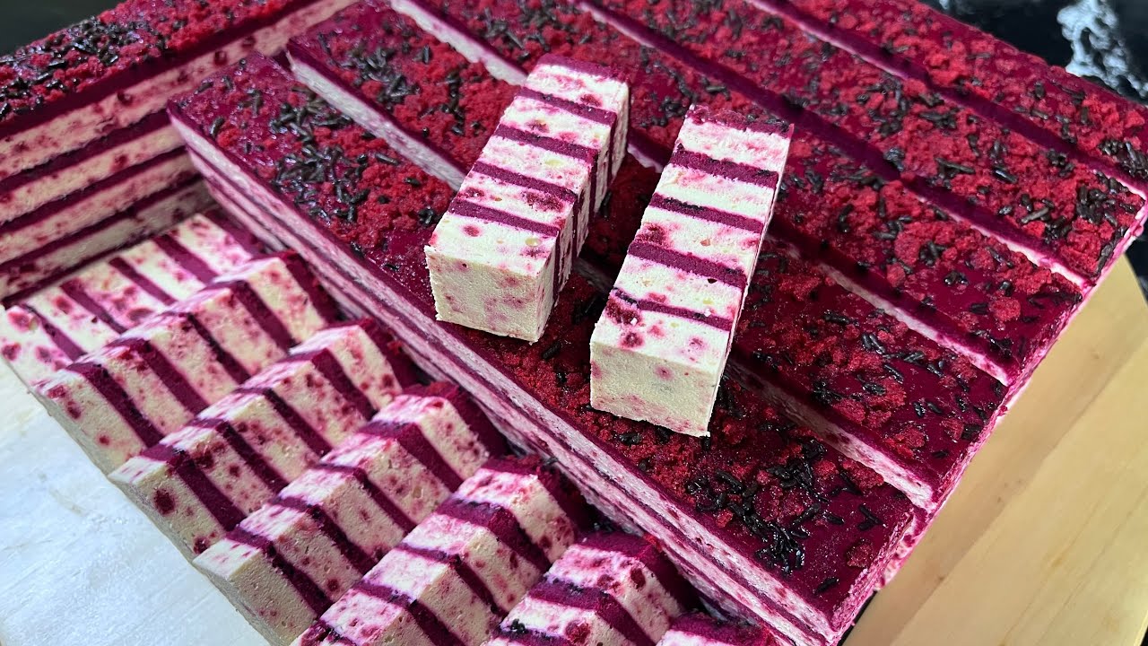 Kek lapis velvet kasih