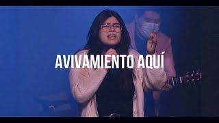 Video thumbnail of "Avivamiento Aquí - La Tribu | (Revival's in the air - Bethel Music) (Letra)"