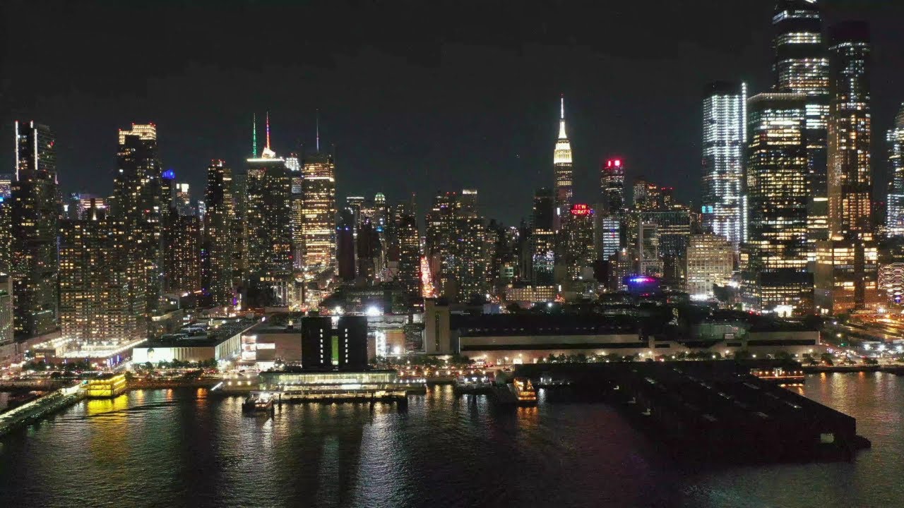 Live New York City Skyline at Night NYC, USA NYC