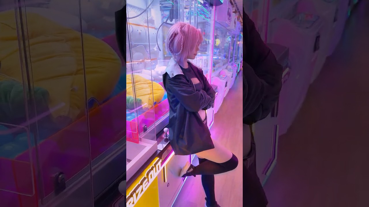 You met strange girl at night arcade #cosplay #nazunananakusa #callofthenight