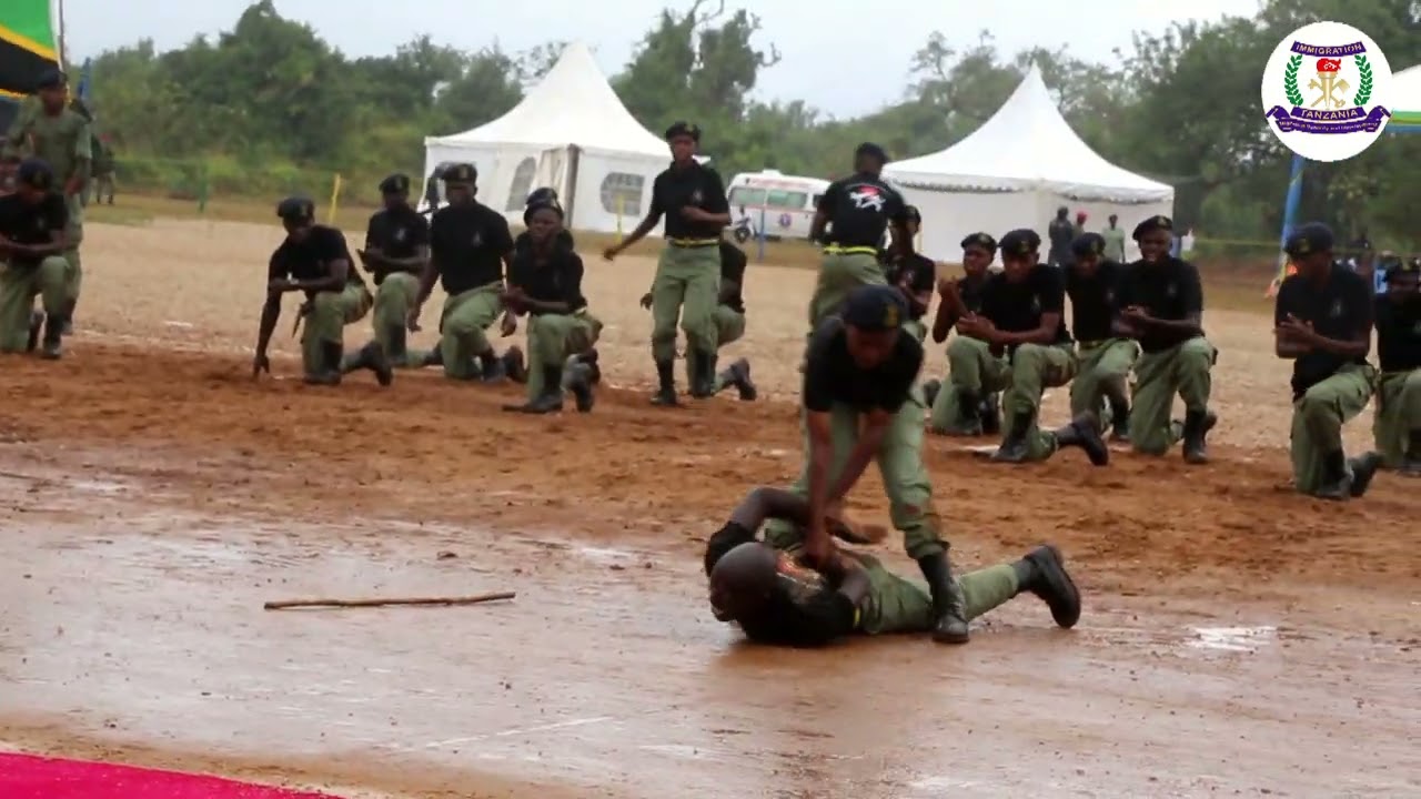 #SHUHUDIA UMAHIRI WA ASKARI WAPYA WA UHAMIAJI MWAKA 2023 WAKIONESHA UWEZO MKUBWA WA JUDO NA KARETI