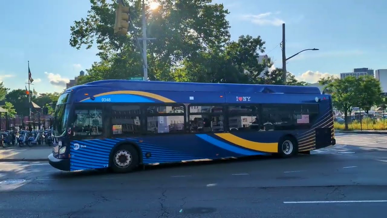 MTA & NYCT Bus: New Flyer XD40 on Q21 / Nova Bus LFS on Q11 Leaving Hoffman Drive Together