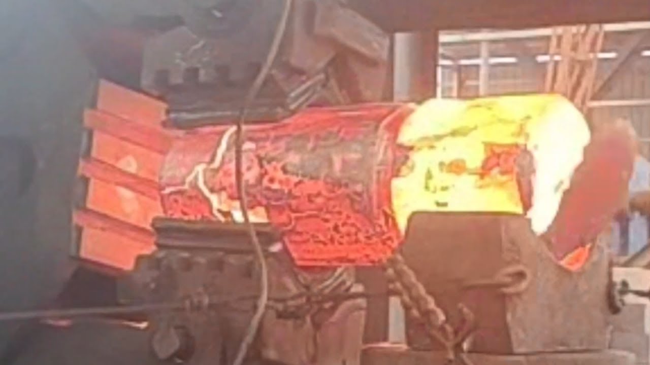 High temperature forging, Forged giant shaft - YouTube