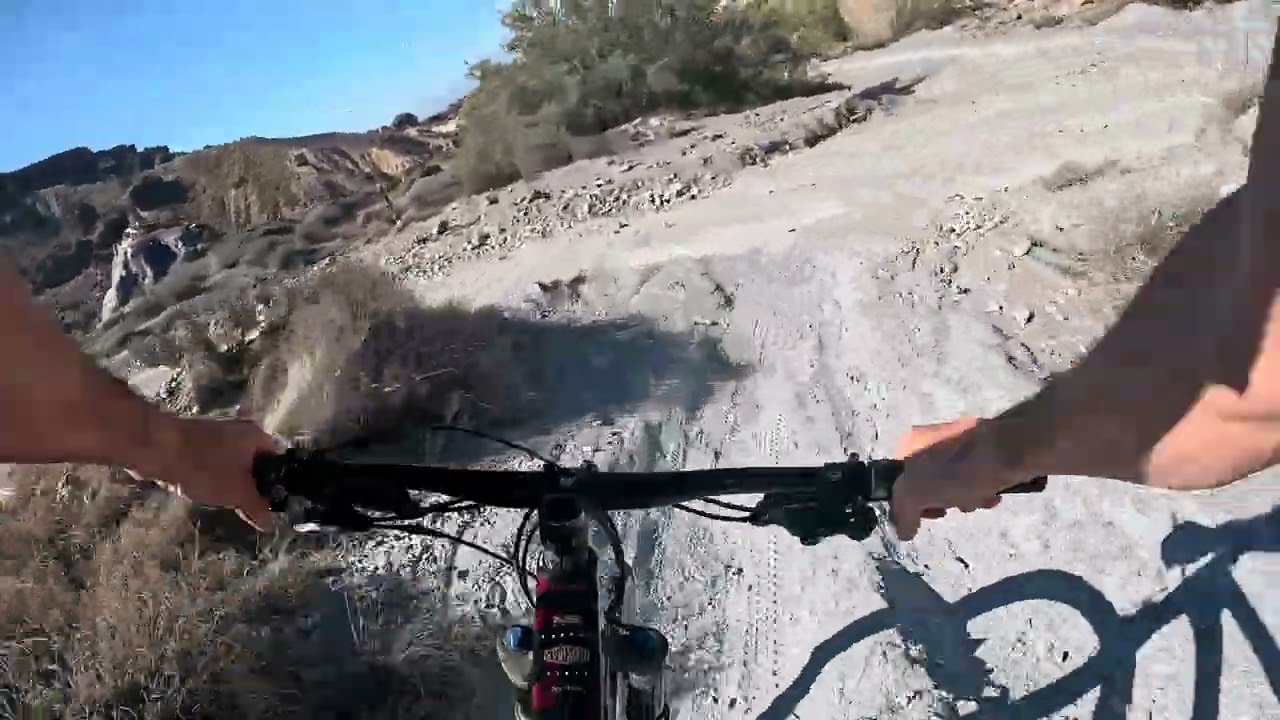 Probando Y Pilotando Una NS BIKE SYNONYM RT Flow Velocidad MTB Probando Y Pilotando Una NS BIKE SYNONYM RT Flow Velocidad MTB
