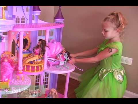 Baby Gizmo (www.babygizmo.com) highlights the Disney Princess Ultimate Dream Castle in this "Hot Holiday Toys Hot or Hype?" video series. To find out where to purchase the castle, visit www.babygizmo.com Subscribe to our videos: www.youtube.com Like us on Facebook: www.facebook.com Tweet with Us: www.twitter.com Follow us on Pinterest: www.pinterest.com Check out our website: www.babygizmo.com