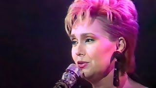 JOHANNE BLOUIN 🎤 Je T&#39;aime Déjà 🎶 (Live à Montréal) 1992