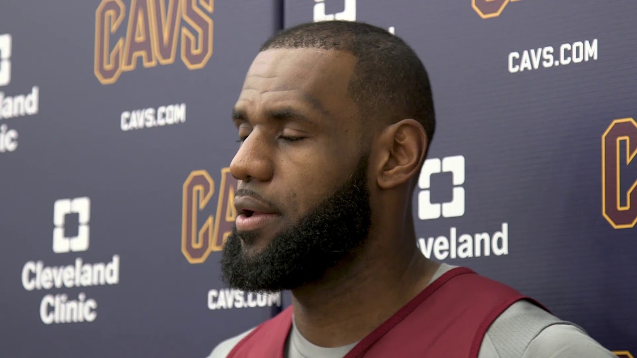 LeBron: Give credit to 'unbelievable' teammates