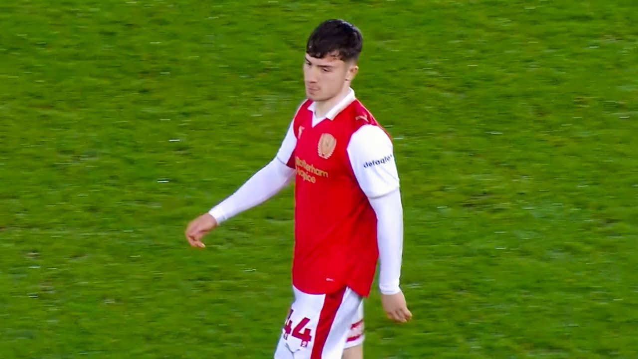 Daniel Gore vs Blackpool