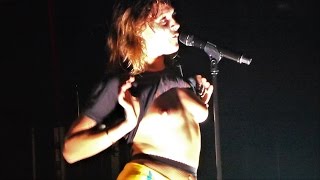 Video thumbnail of "Tove Lo - Talking body - Live Paris 2017"