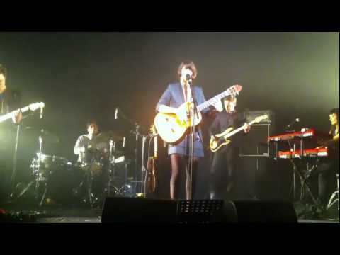 Pauline Croze - Larmes - Café de la danse - 10/12/2012