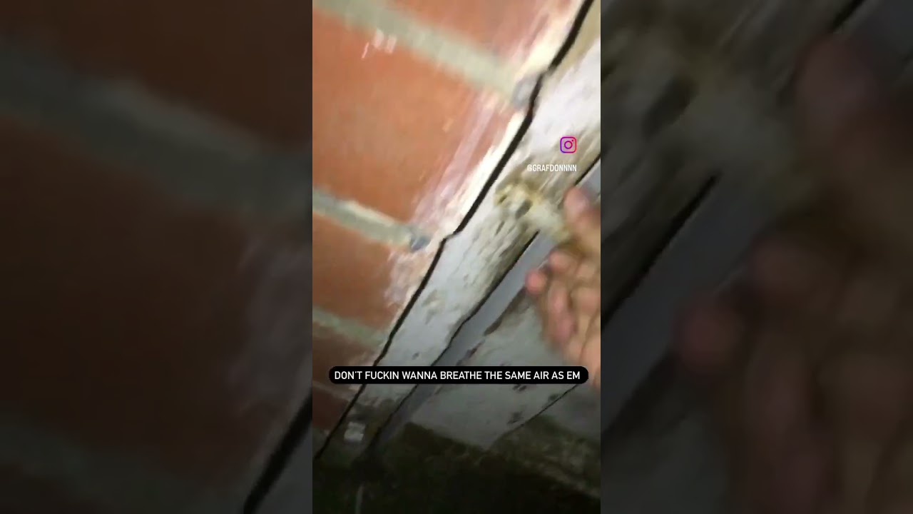 West Yorkshire Police getting told straight 🥶