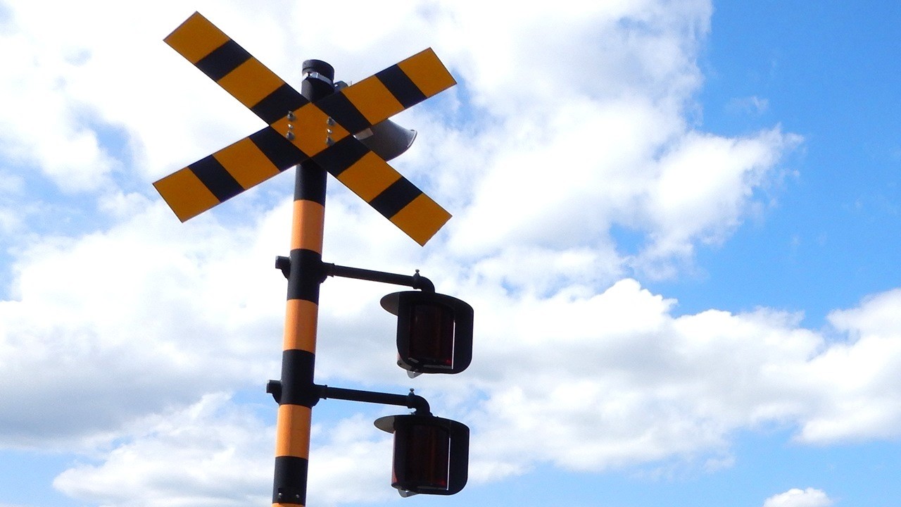 【踏切】島原鉄道 変な音の踏切 (Railroad crossing in Japan)