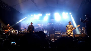 SAMSONS - AKHIR RASA INI (live alun alun kab. Pacitan)