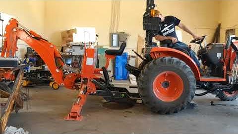 Attaching a Kioti Backhoe! Are you having troubles getting the lines to hook up?