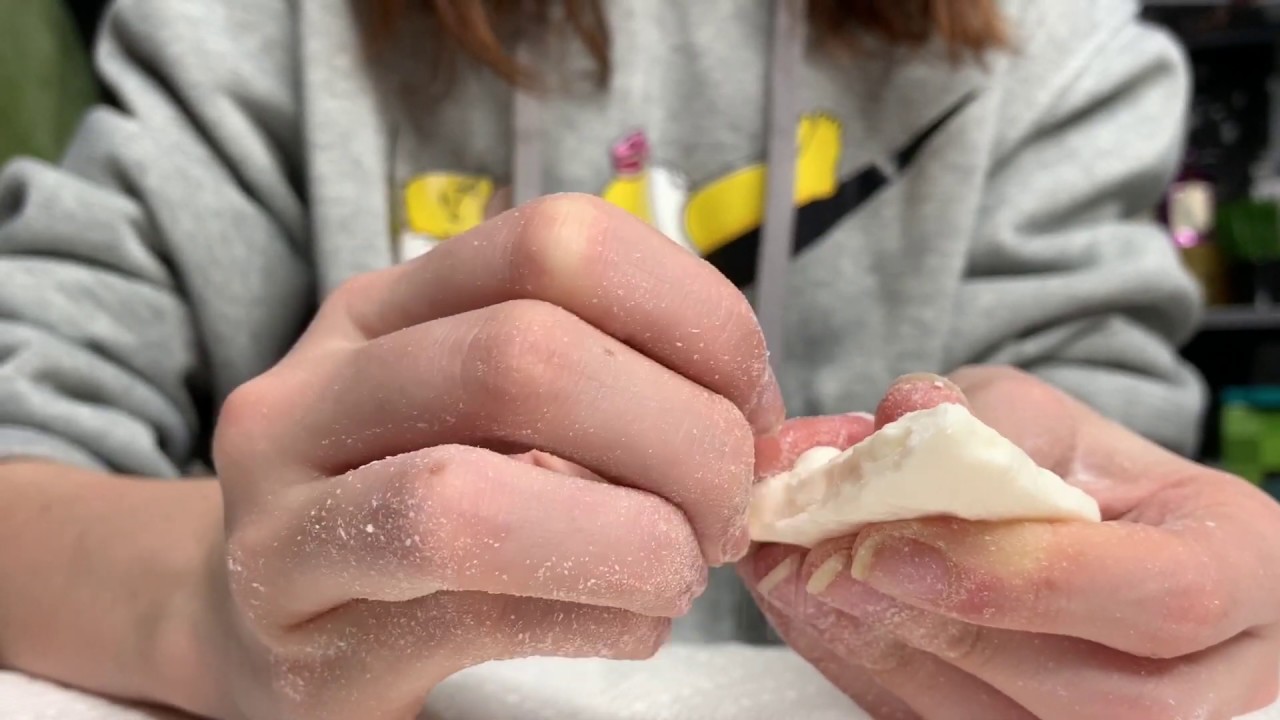 FAST textured soap tapping, breaking, scratching and brushing asmr🧼 REAL NAILS