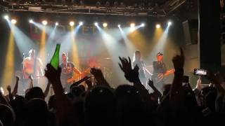 KAOS ETILIKO + Sume (La Polla) - "Guerra" y "Quise verte" / en directo, Gasteiz