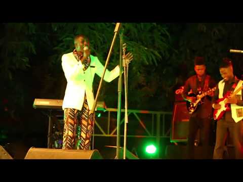 Ndary Diouf - Dekendo version live