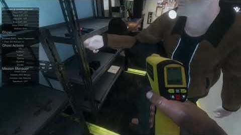 Using HACKS to TROLL my friends in Phasmophobia!