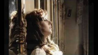 Funda Arar - Yalnızlıgın Şarkısı.mpg
