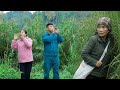 Not wanting to be burden, the elderly single woman decides to leave in utmost sorrow.